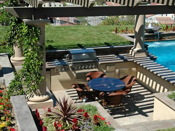 Contemporary Backyard with Outdoor Kitchen and Grill Contemporary Backyard with Outdoor Kitchen and Grill