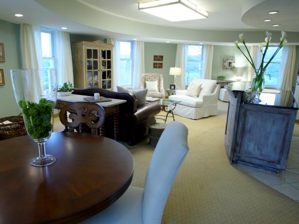 vt305-suite2-living-room-bar vt305-suite2-living-room-bar