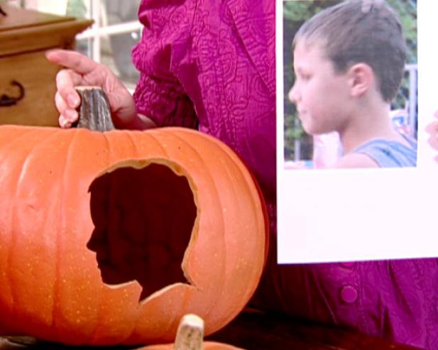 When creating a template, think outside the box. Creative ideas include: Printing out a family photo and transferring the profile to a pumpkin to create a silhouette design.