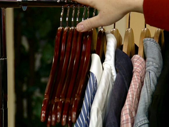 Hangers_4852424_s4x3 Hangers_4852424_s4x3