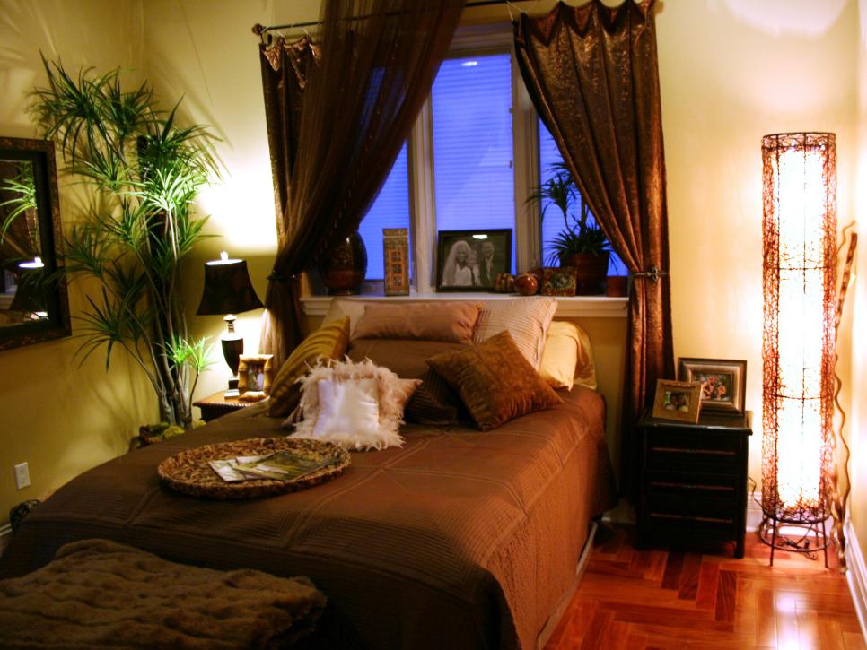 Guest Bedroom with Brown Bedspread and Curtains