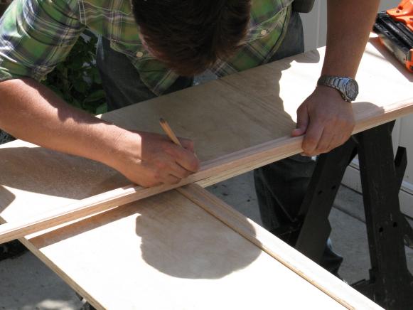 WkndProj_04_Measuring-Molding_s4x3 WkndProj_04_Measuring-Molding_s4x3