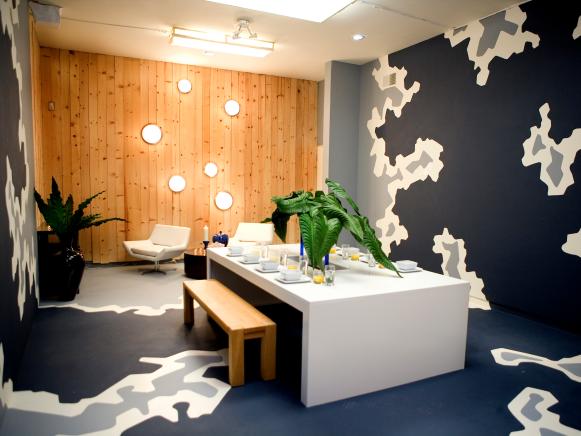 Abstract Mural in Modern Dining Room Abstract Mural in Modern Dining Room