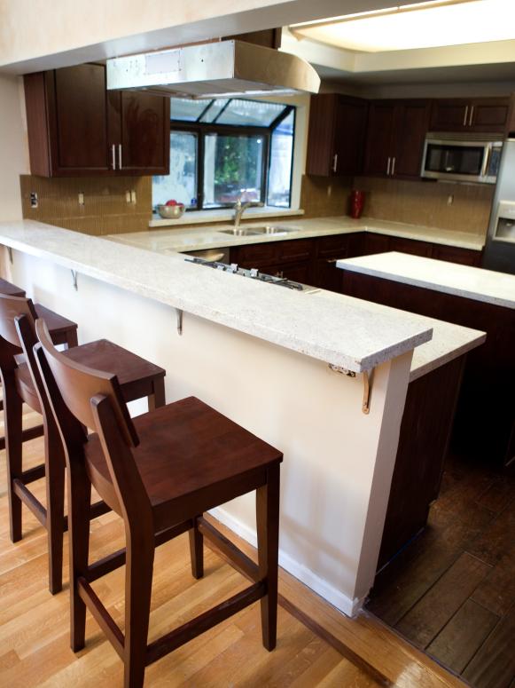 Use a Breakfast Bar to Create Room Division Use a Breakfast Bar to Create Room Division