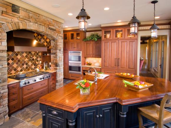 Triangle Island in Transitional Kitchen Triangle Island in Transitional Kitchen