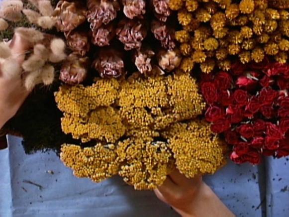 72194_HGIdeas-flower-drying_s4x3 72194_HGIdeas-flower-drying_s4x3