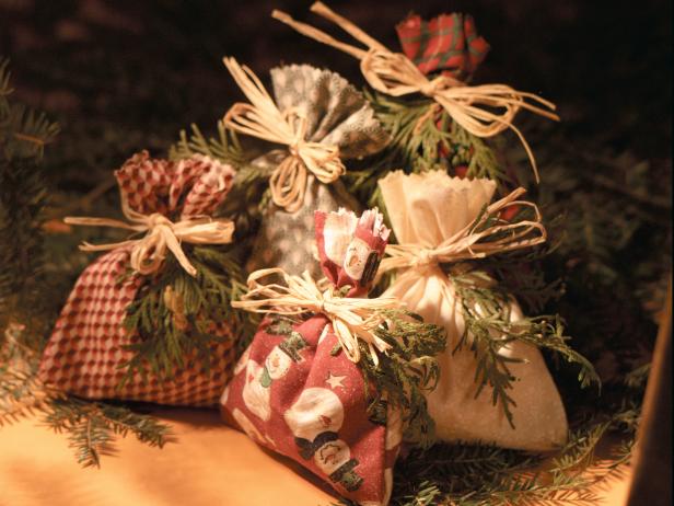 1002_GIFT-BAG-COVER_s4x3 1002_GIFT-BAG-COVER_s4x3