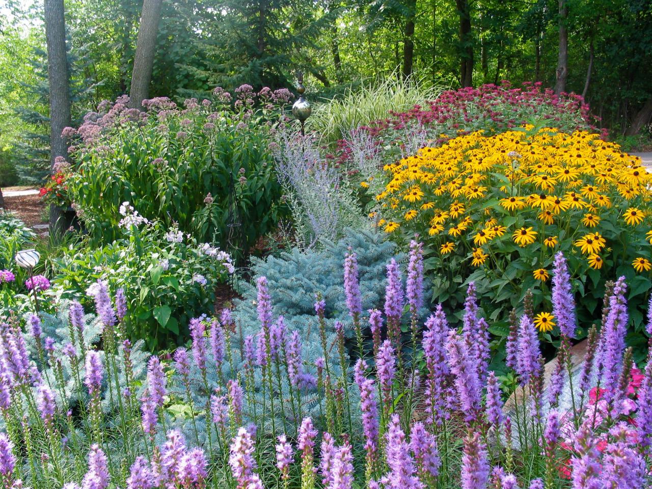 20 Gardens We Love From HGTV Fans Landscaping Ideas and Hardscape