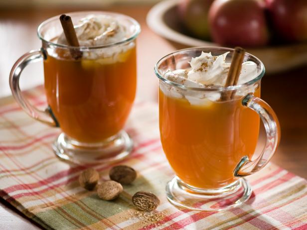 Warm Apple Pie Cocktail Warm Apple Pie Cocktail