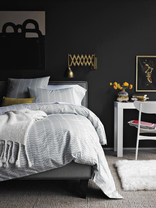 Winter Bedroom Sheepskin Rug and Linens in Black Bedroom Winter Bedroom Sheepskin Rug and Linens in Black Bedroom