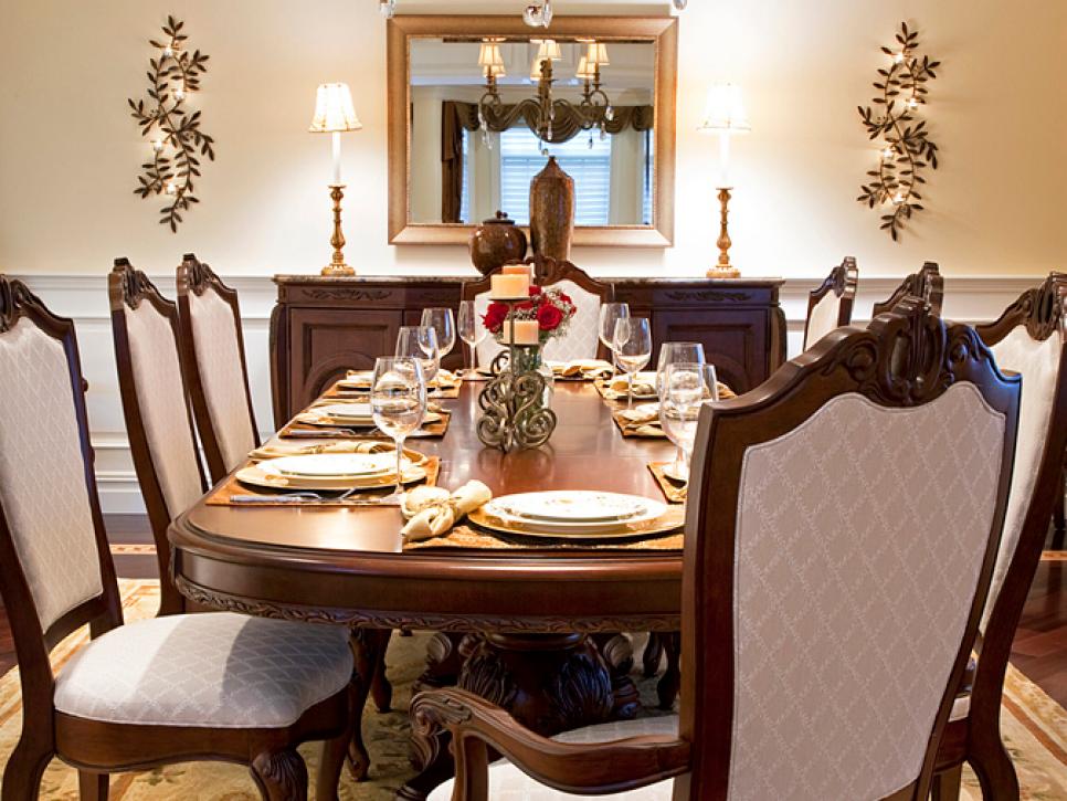 Traditional Dining Table Setting Lit by Chandelier
