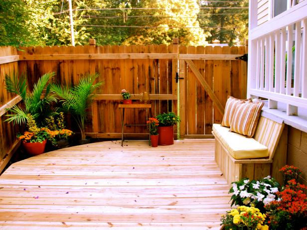 deck with bench deck with bench