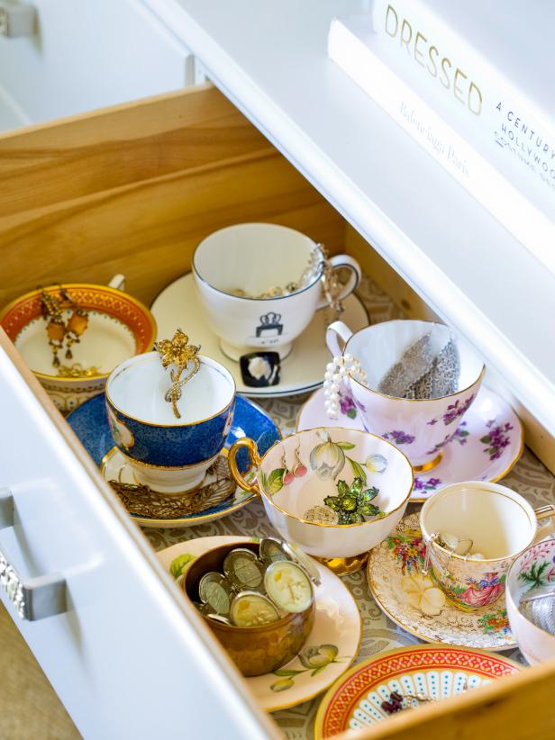 HPDSN1002_bedroom-storage-jewelry-teacup_s3x4 HPDSN1002_bedroom-storage-jewelry-teacup_s3x4