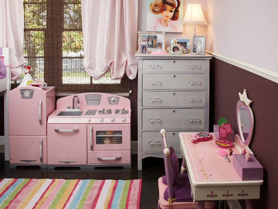 Pink Princess Room with Kitchen Toys. 