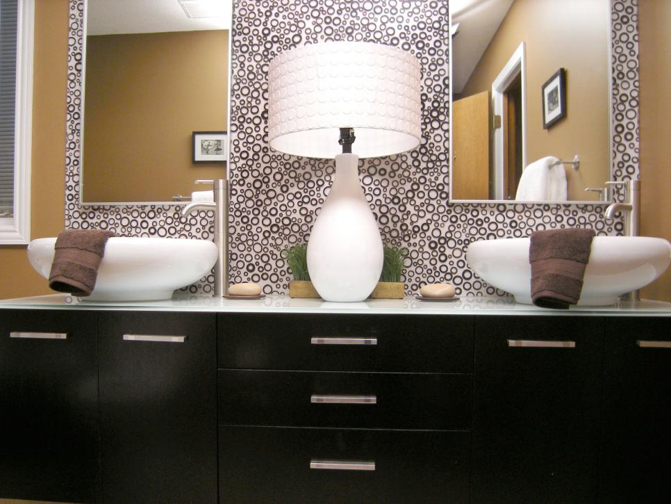 10 Beautiful Bathroom Mirrors Hgtv