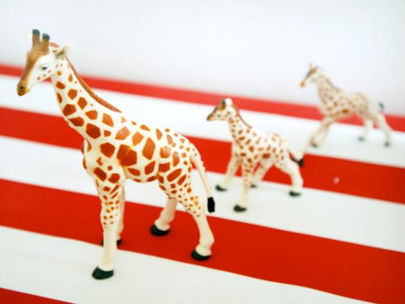 CI-Laura-Fenton_circus-kids-party-giraffe-toys_s4x3 CI-Laura-Fenton_circus-kids-party-giraffe-toys_s4x3