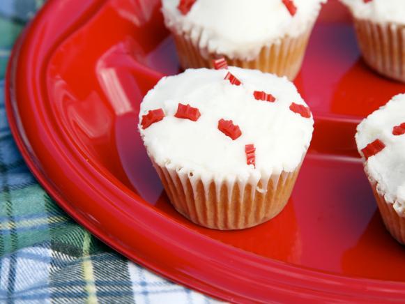 Baseball-Themed Party Cupcakes Baseball-Themed Party Cupcakes