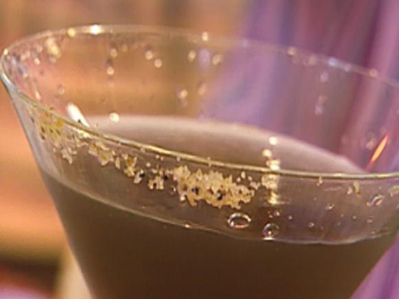 fine_living_cocktails_6-23-10_xxxmartini fine_living_cocktails_6-23-10_xxxmartini