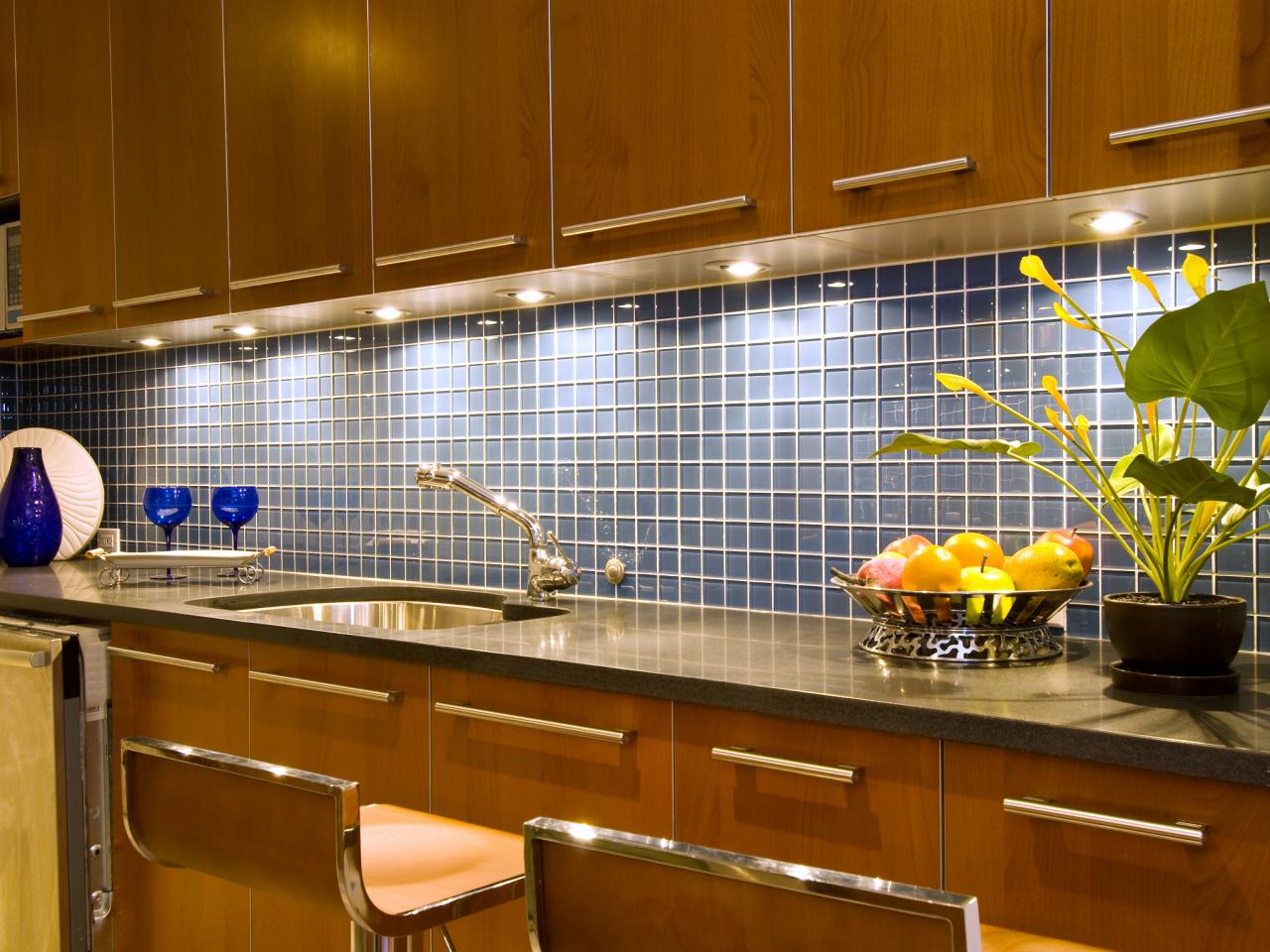 designer backsplash tile kitchen