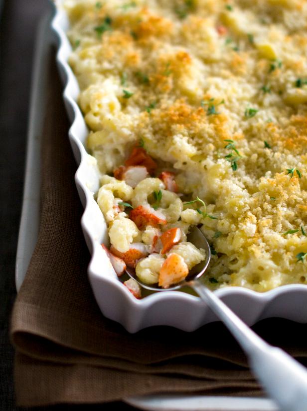 Macaroni and Cheese in White Dish