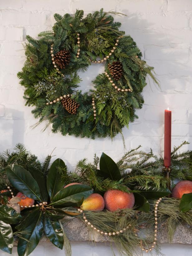 Natural Christmas Wreaths Burst with Fresh Aromas Natural Christmas Wreaths Burst with Fresh Aromas