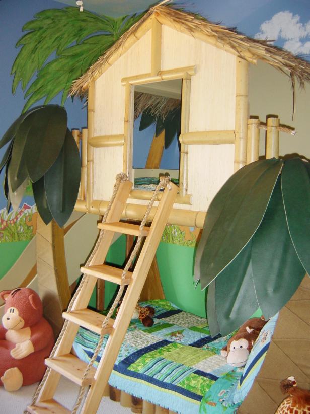 Jungle-Themed Treehouse Bed Jungle-Themed Treehouse Bed