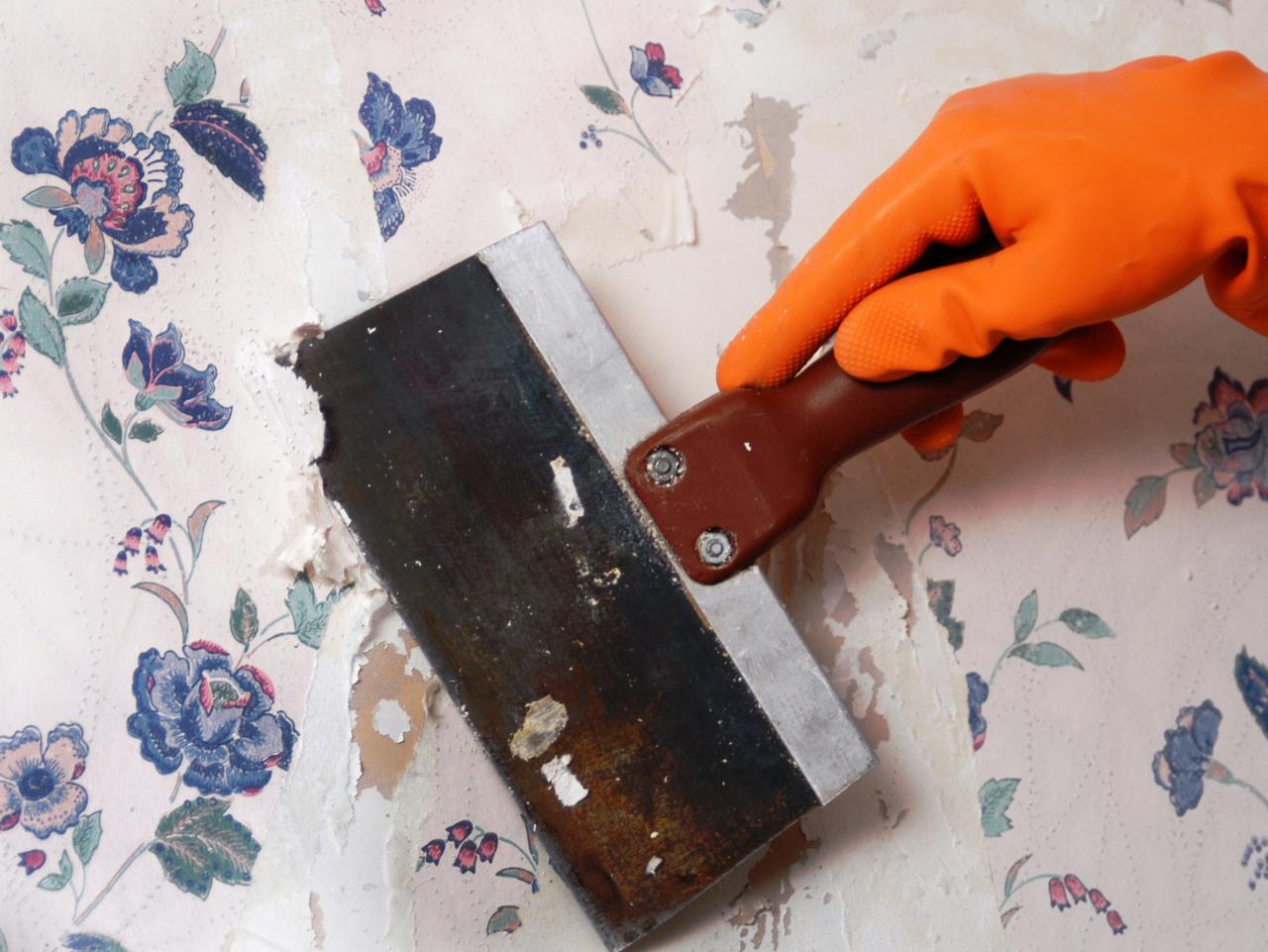 How To Remove Wallpaper Using Solvents Or Steam HGTV
