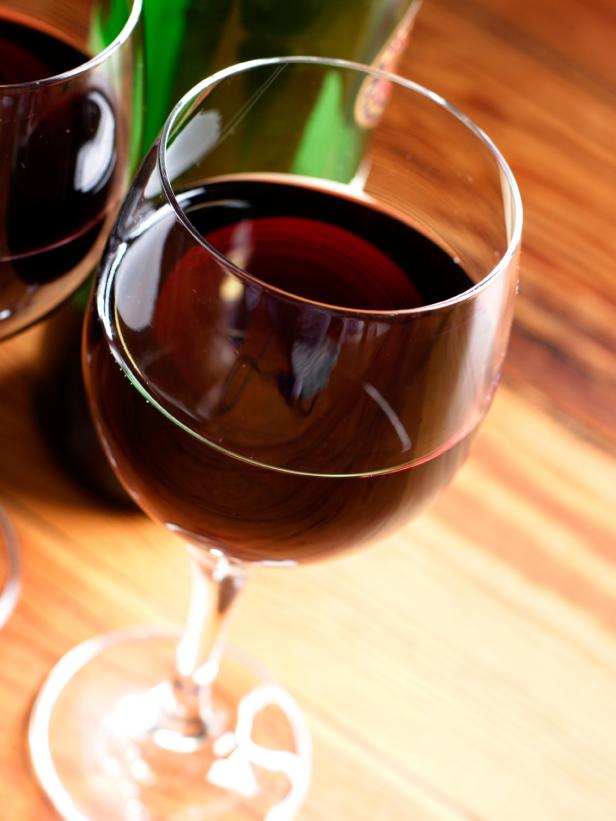 how to get rid of fruit flies with red wine
