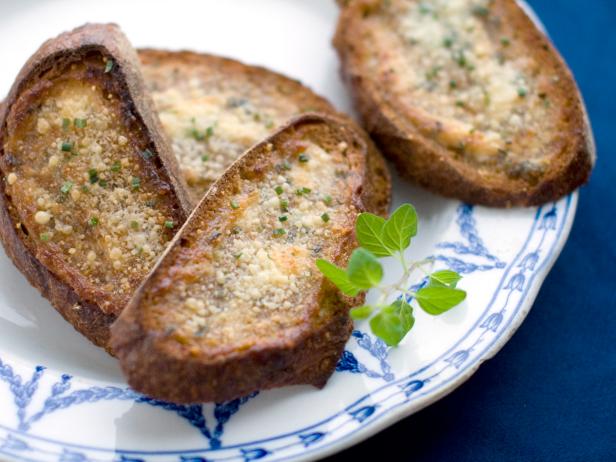 Crispy Cheese Bread Appetizer Crispy Cheese Bread Appetizer