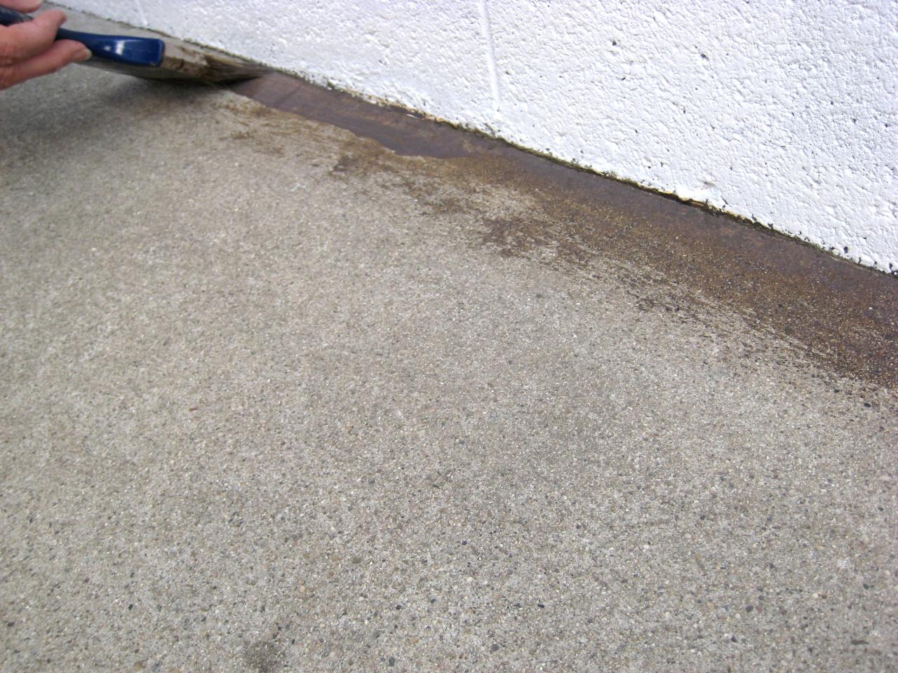 How To Stain Concrete Hgtv Apply The Stain
