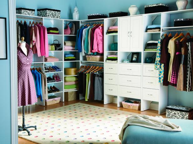 10 Stylish Walk-In Bedroom Closets