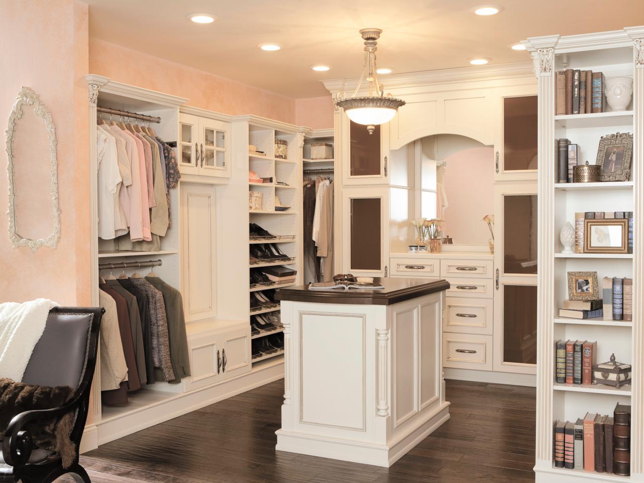 10 Stylish Walk-In Bedroom Closets | Bedrooms & Bedroom Decorating ...