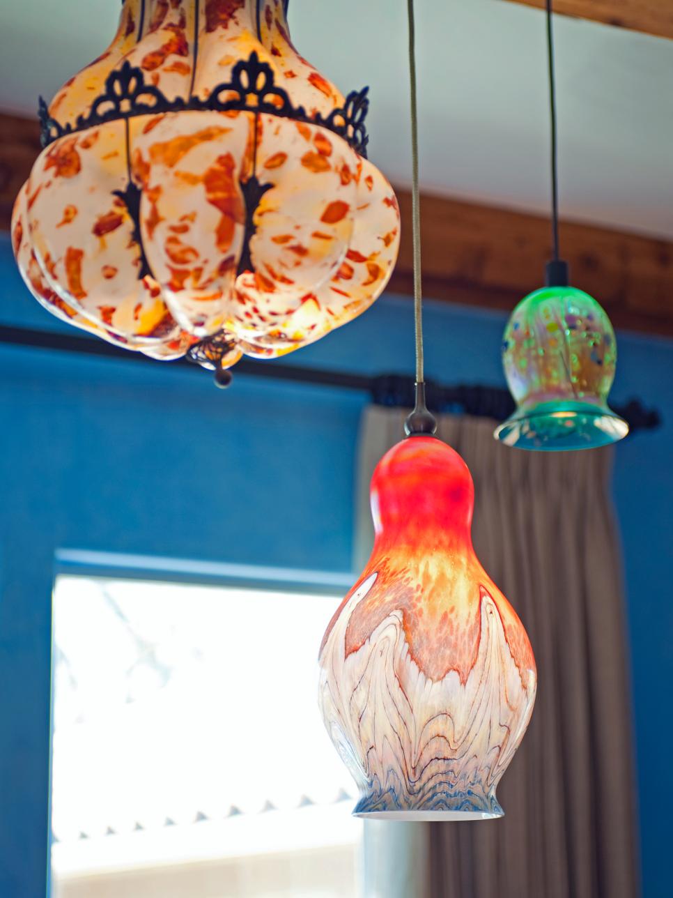 Eclectic Glass Pendant Lights With Multicolor Patterns Eclectic Glass Pendant Lights With Multicolor Patterns