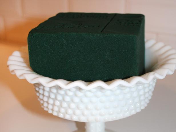 Saturated Foam in White Vessel Saturated Foam in White Vessel