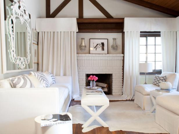 White Living Room With Exposed Ceiling Beams White Living Room With Exposed Ceiling Beams