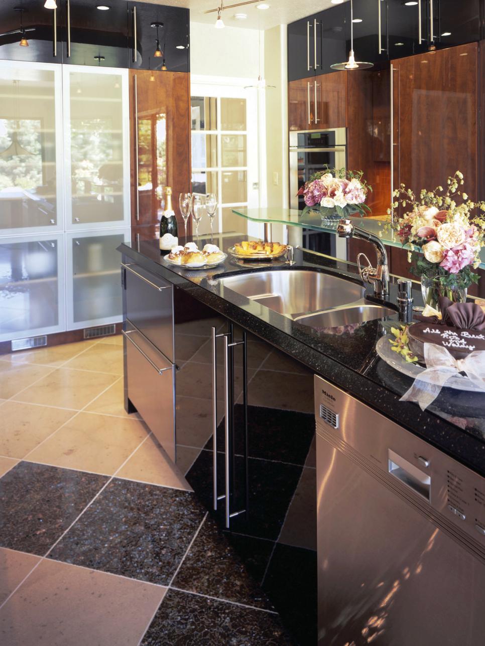 Contemporary Italian Kitchen With High-Gloss Cabinets Italian Kitchen With Stainless Appliances and Granite Countertops
