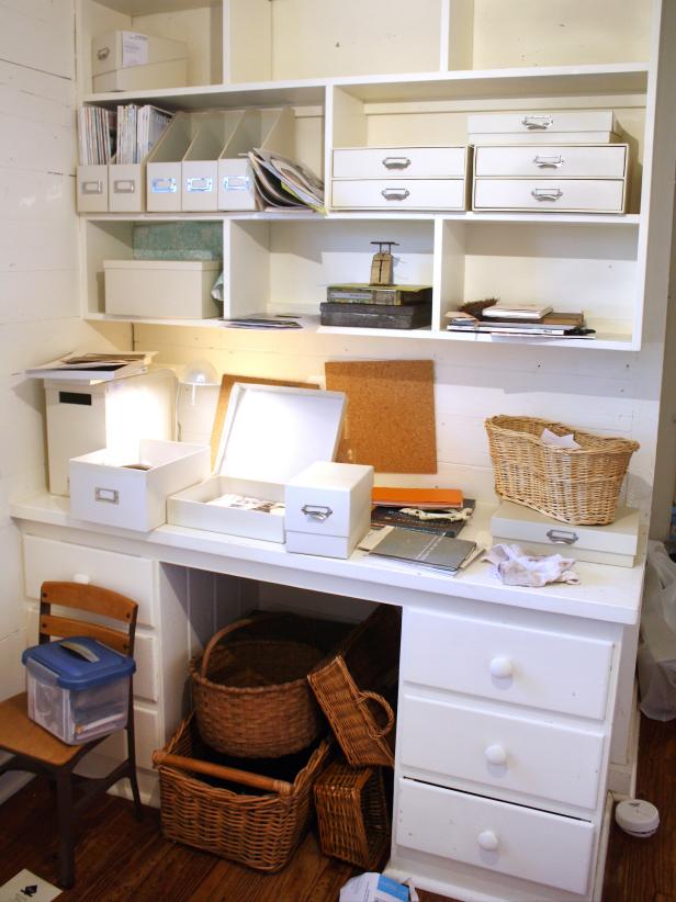 Lidded Boxes and File Folders for Office Desk Organization