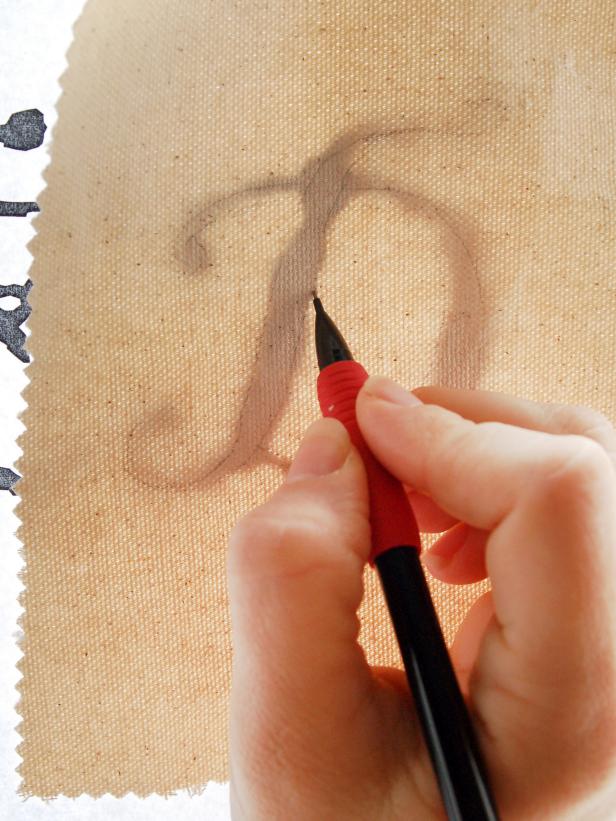 Lettering For A Vintage-Inspired Halloween Banner Lettering For A Vintage-Inspired Halloween Banner
