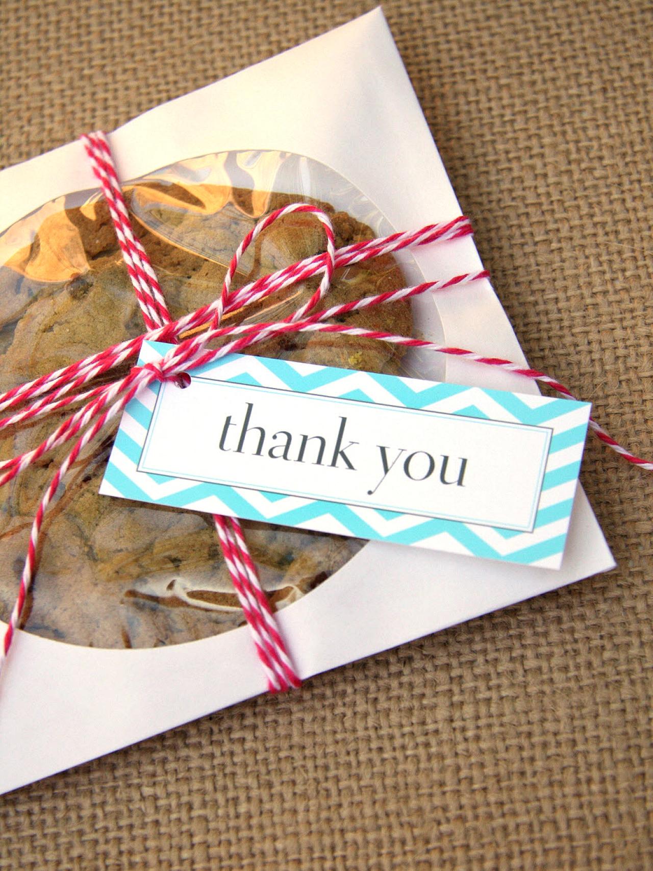 10 Quick + Easy DIY Party Favors Entertaining Ideas & Party Themes