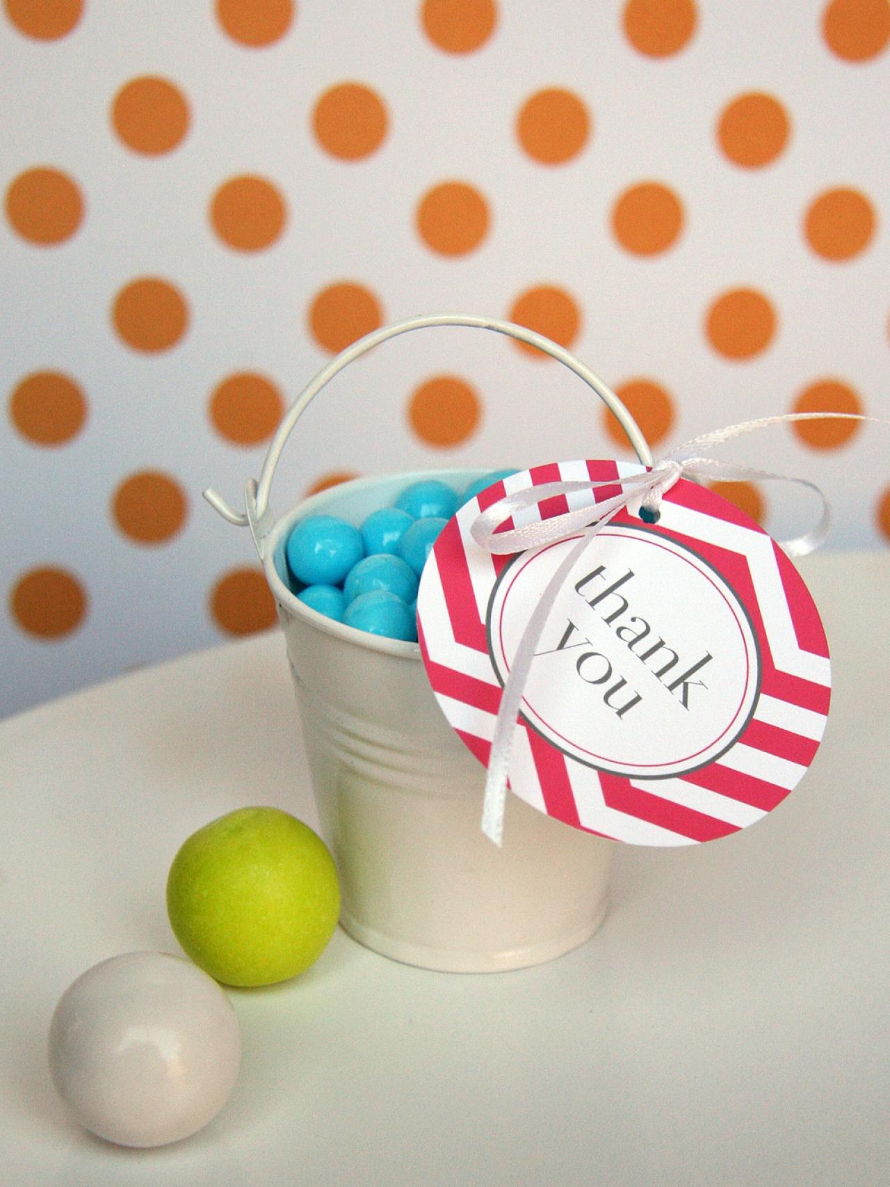 10 Quick + Easy DIY Party Favors Entertaining Ideas & Party Themes