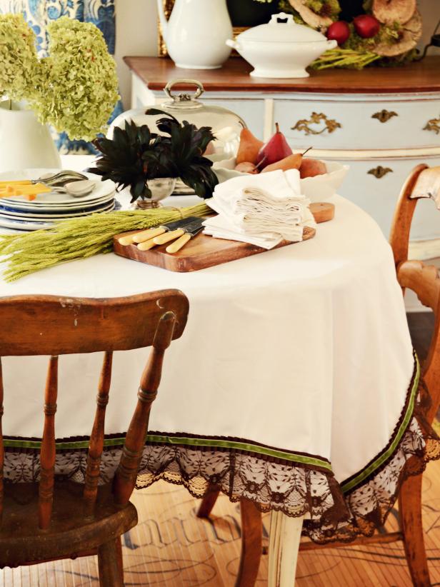 Country Dining Table With Embellished Fall Tablecloth Country Dining Table With Embellished Fall Tablecloth