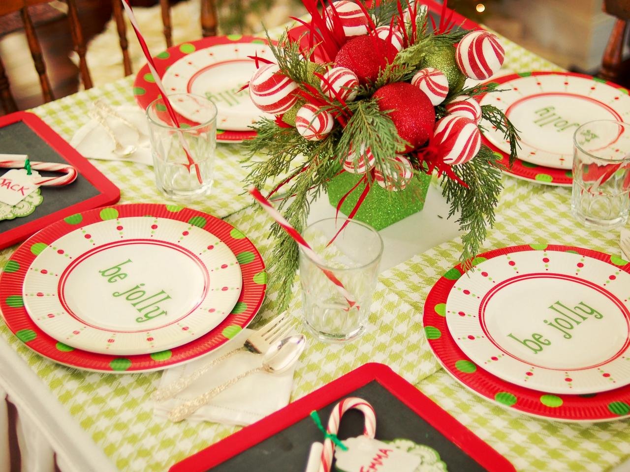 Create a Festive Holiday Kids' Table | Entertaining Ideas & Party