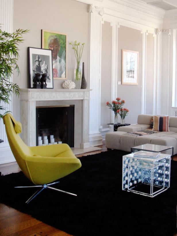 Neutral Living Room With Intricate White Wall Molding Neutral Living Room With Intricate White Wall Molding