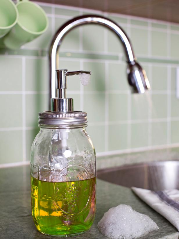 DIY Mason Jar Soap Dispenser DIY Mason Jar Soap Dispenser