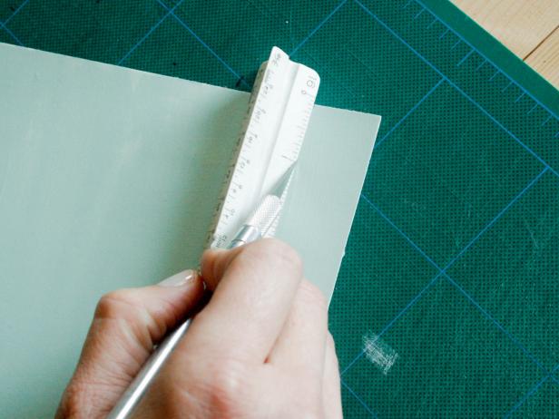 Score the Paper for a Holiday Garland