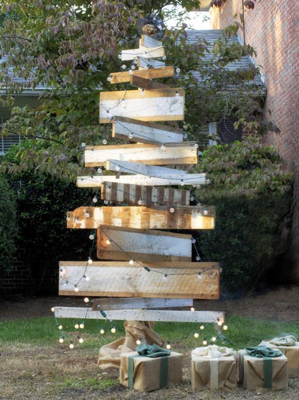Outdoor Holiday Wooden Tree Outdoor Holiday Wooden Tree