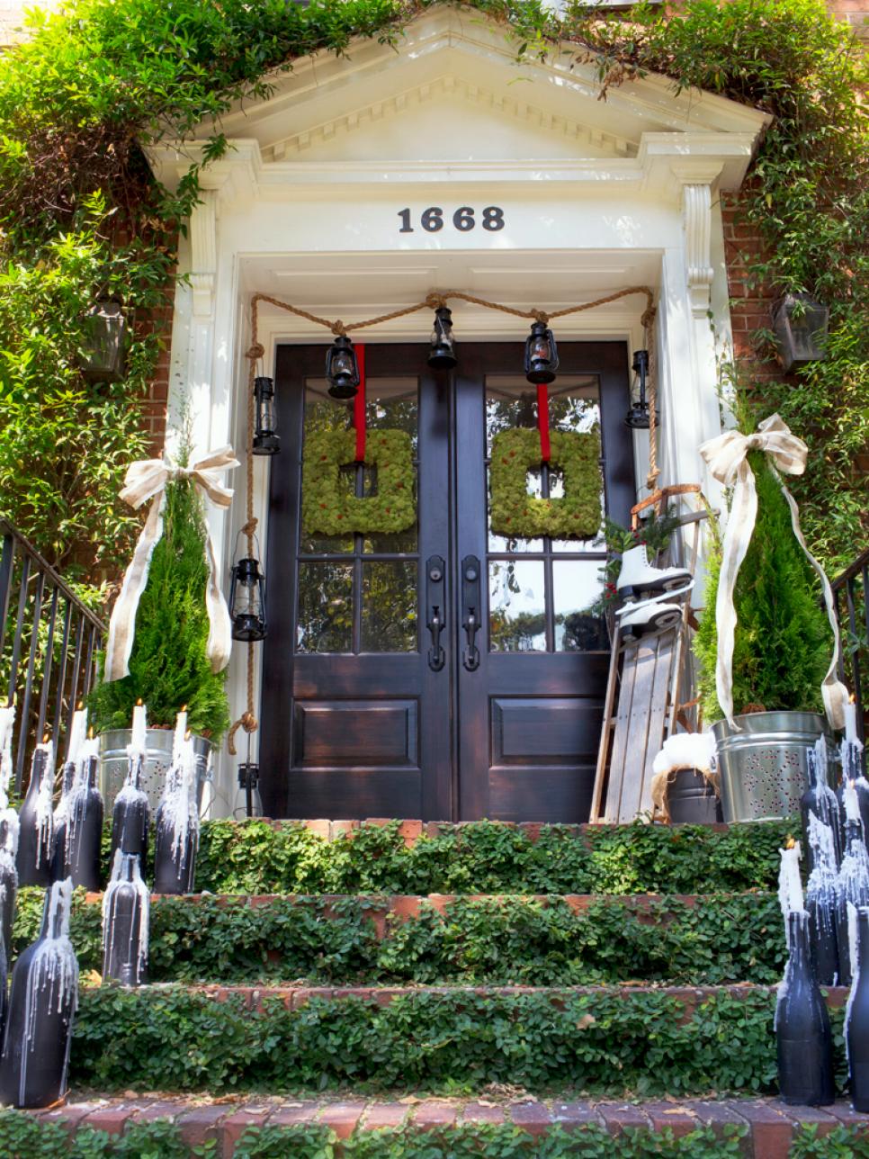 19 Outdoor Christmas Decorating Ideas Hgtv in Stylish  home decorating ideas outside for Your house
