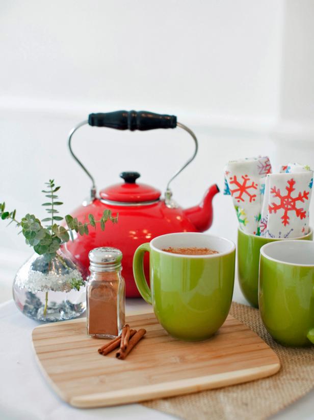 Green Mugs With Cinnamon