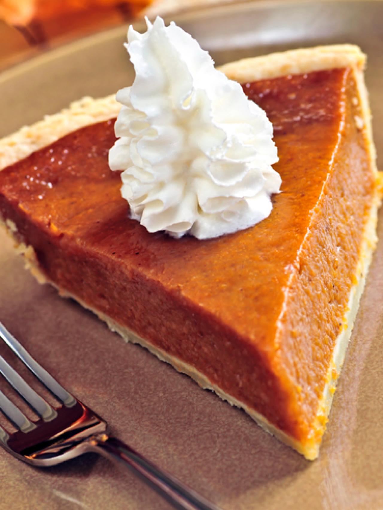 Perfect Pumpkin Pie | HGTV