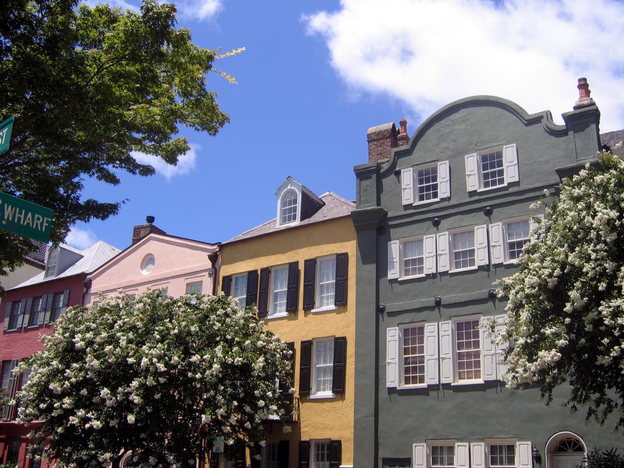  Channel Charleston's Vibrant Rainbow Row With These Exterior Paint Colors's Decorating 